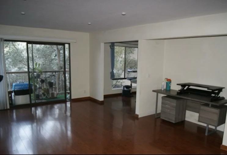 460 N Civic Dr - Photo 5 of 14