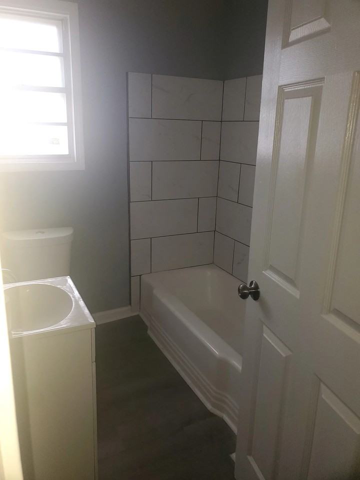 516 S Hennessey St - Photo 6 of 9