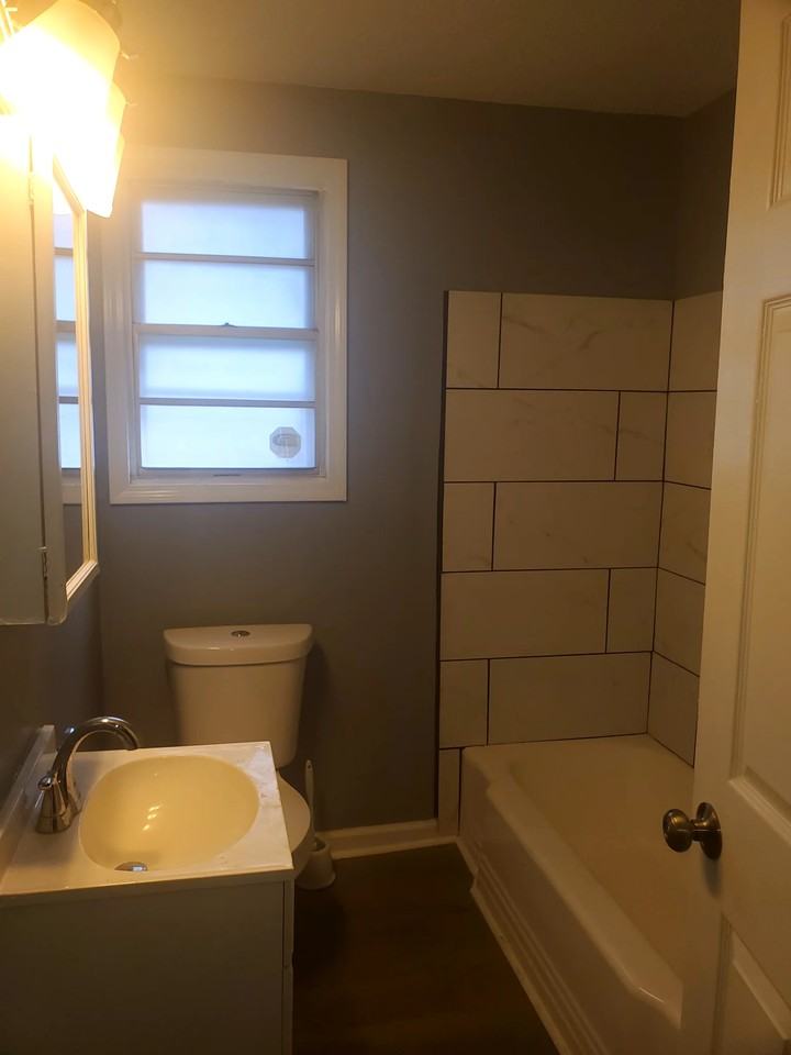 516 S Hennessey St - Photo 7 of 9