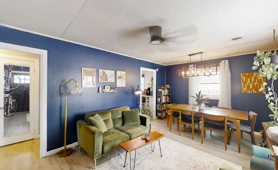 1101 S Cottage Grove Ave - Photo 3 of 20