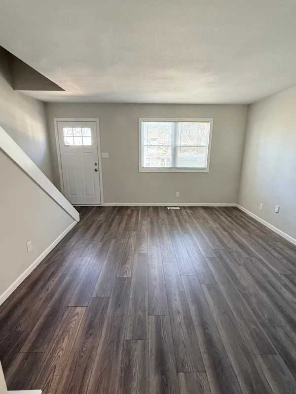 1428 6th Ave - Photo 3 of 8