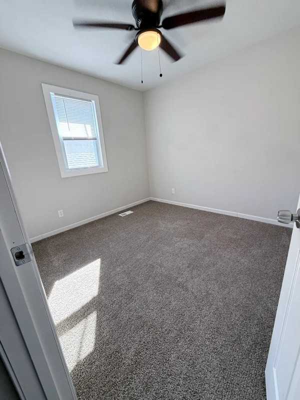 1428 6th Ave - Photo 5 of 8