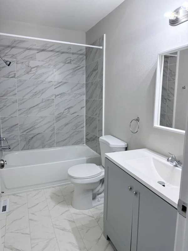 1428 6th Ave - Photo 6 of 8