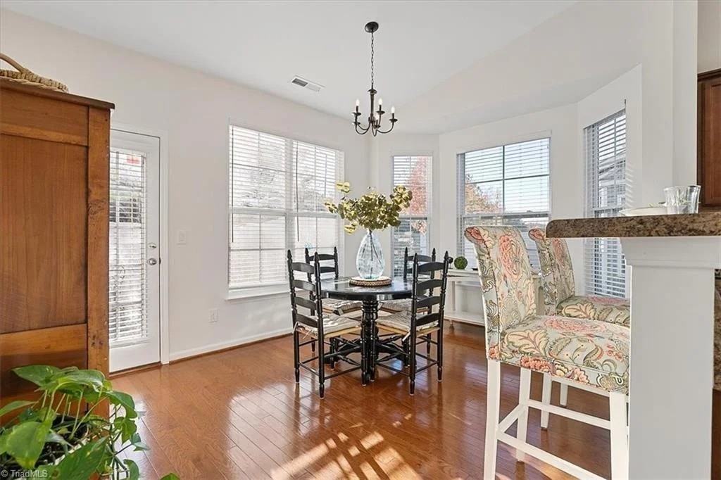 1173 Kelso Ln - Photo 5 of 17