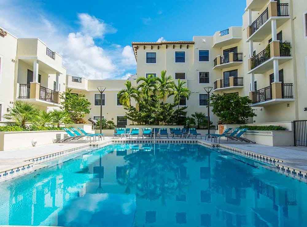 661 E 28th St #331 - Photo 6 of 6