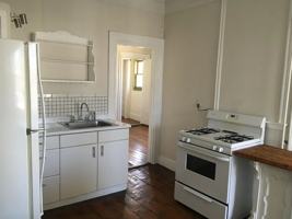 featured image of 2 Summer St #2