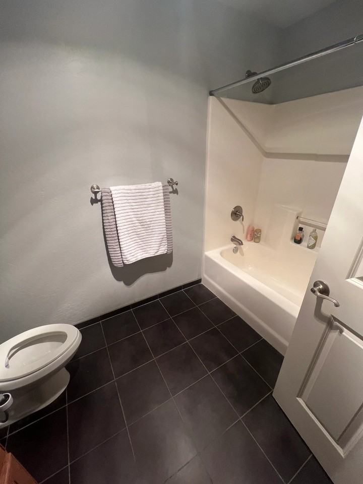 1280 Ashford Way #6 - Photo 4 of 4