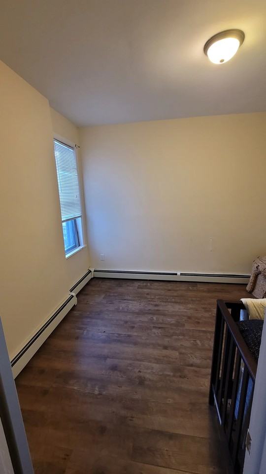 351 Hamilton Ave - Photo 6 of 8