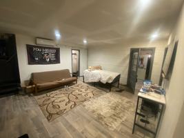 featured image of 402 Saint Bernard St #1