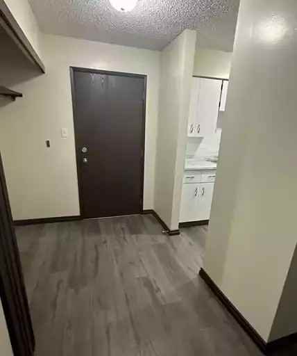 144 Tamarack Dr - Photo 5 of 19