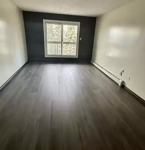 144 Tamarack Dr - Photo 6 of 19