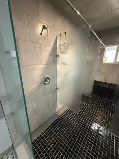 2998 Tecumseh Rd E - Photo 5 of 6