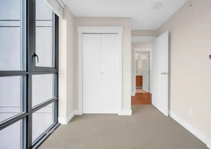 258 Sixth St #506 - Photo 5 of 7