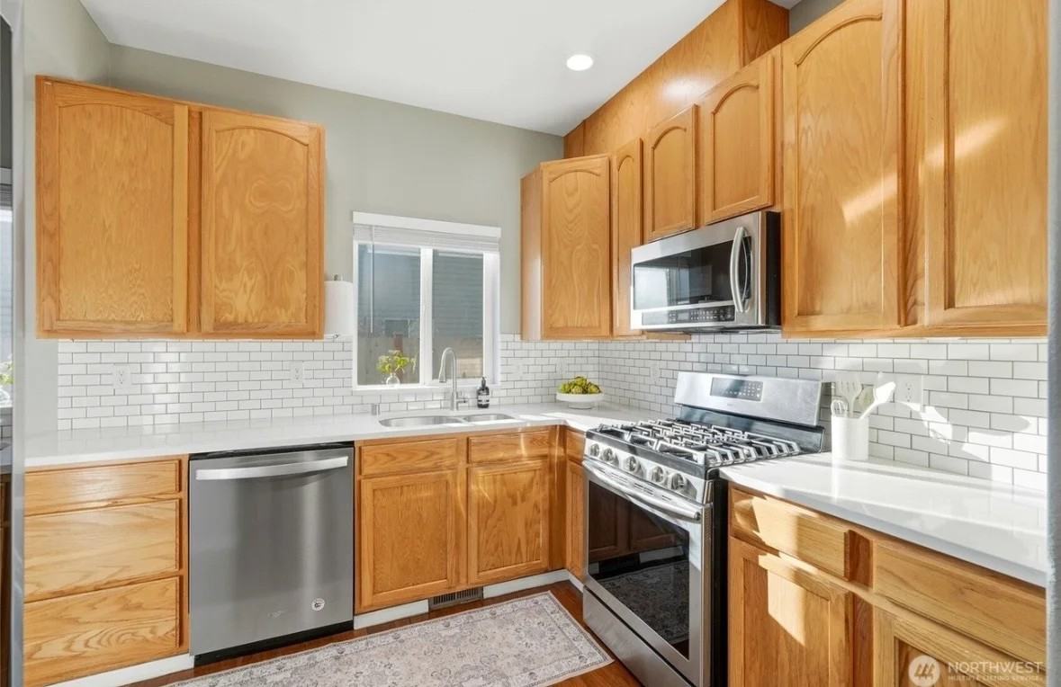 20505 66th Dr Ne - Photo 3 of 19