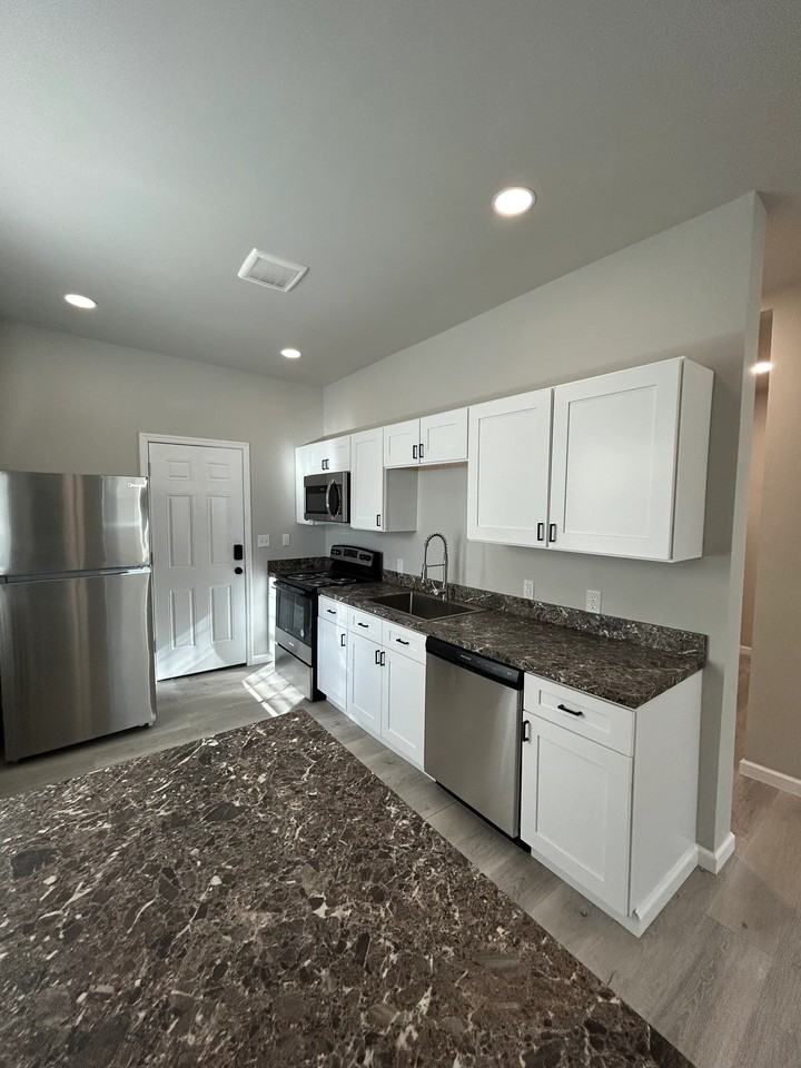 1 W Caroline Ave #2 - Photo 2 of 19