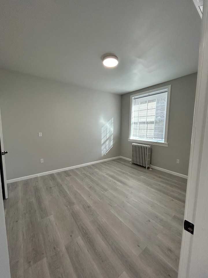 1 W Caroline Ave #2 - Photo 4 of 19