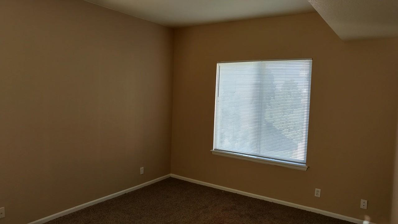 18493 E Kepner Pl #208 - Photo 6 of 13