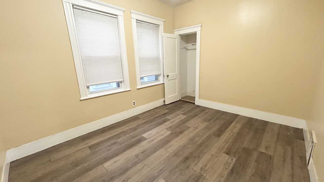 99 Essex St #3 - Photo 7 of 10