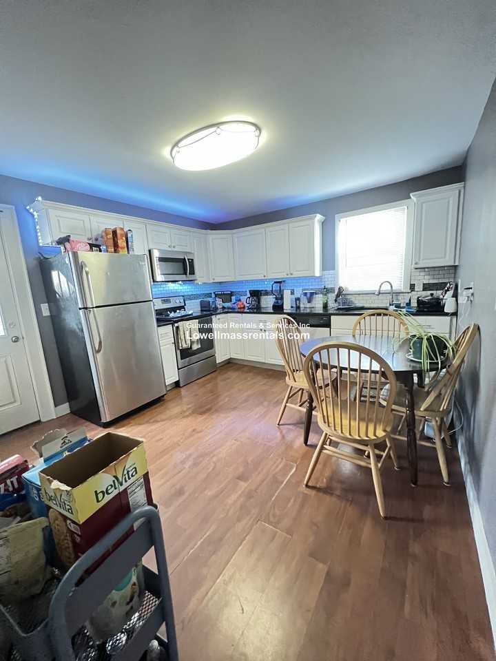 22 Gershom Ave - Photo 7 of 15