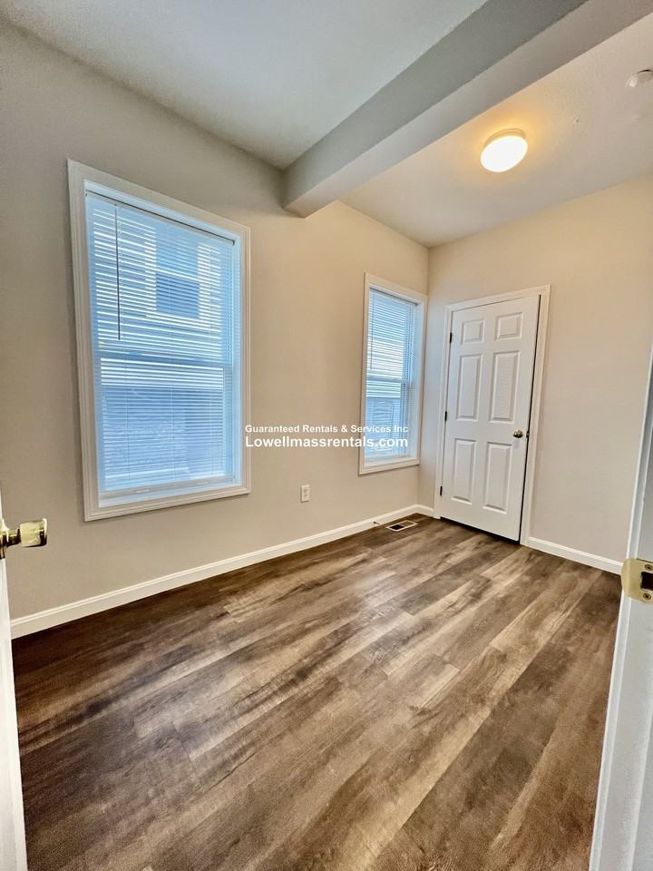 258 School St #1 - Photo 6 of 11