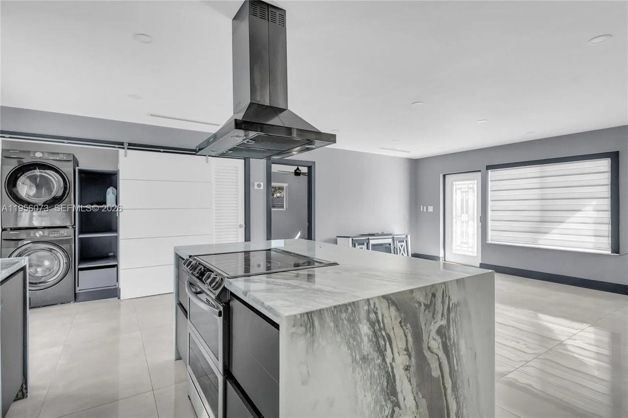 500 Swpway - Photo 6 of 17