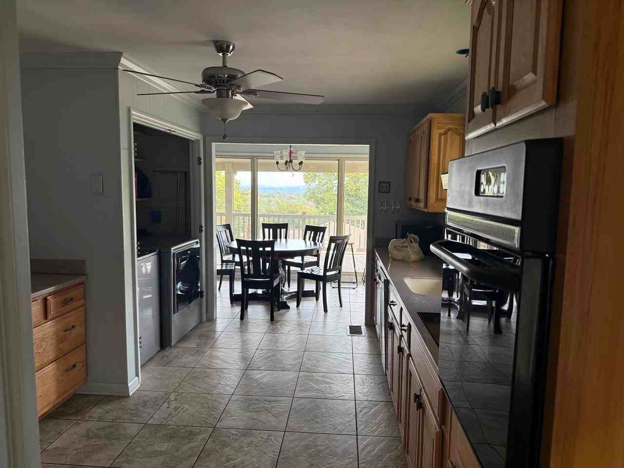 212 White Oak St - Photo 6 of 19