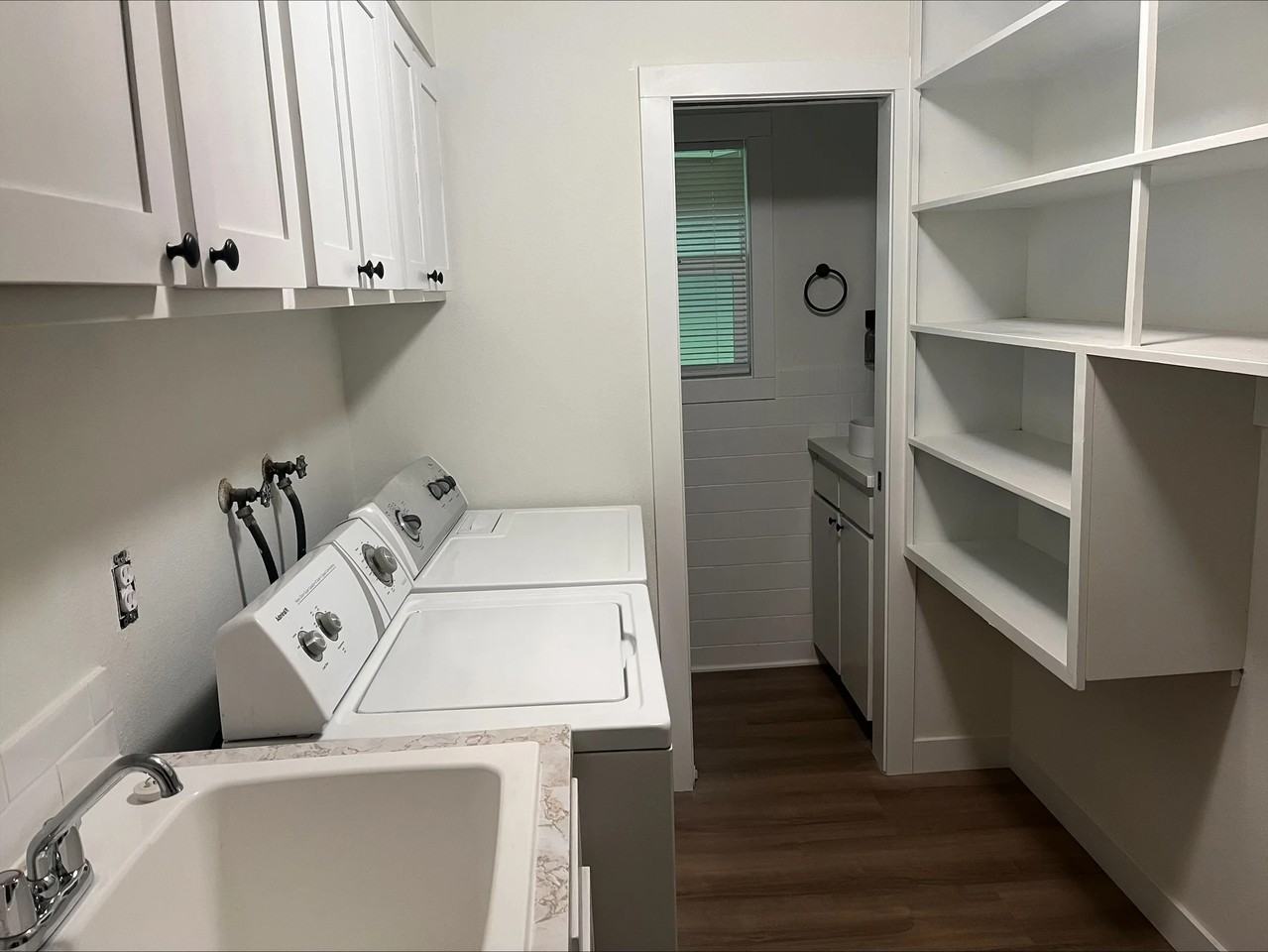 200 Sw 12th Ave - Photo 3 of 9