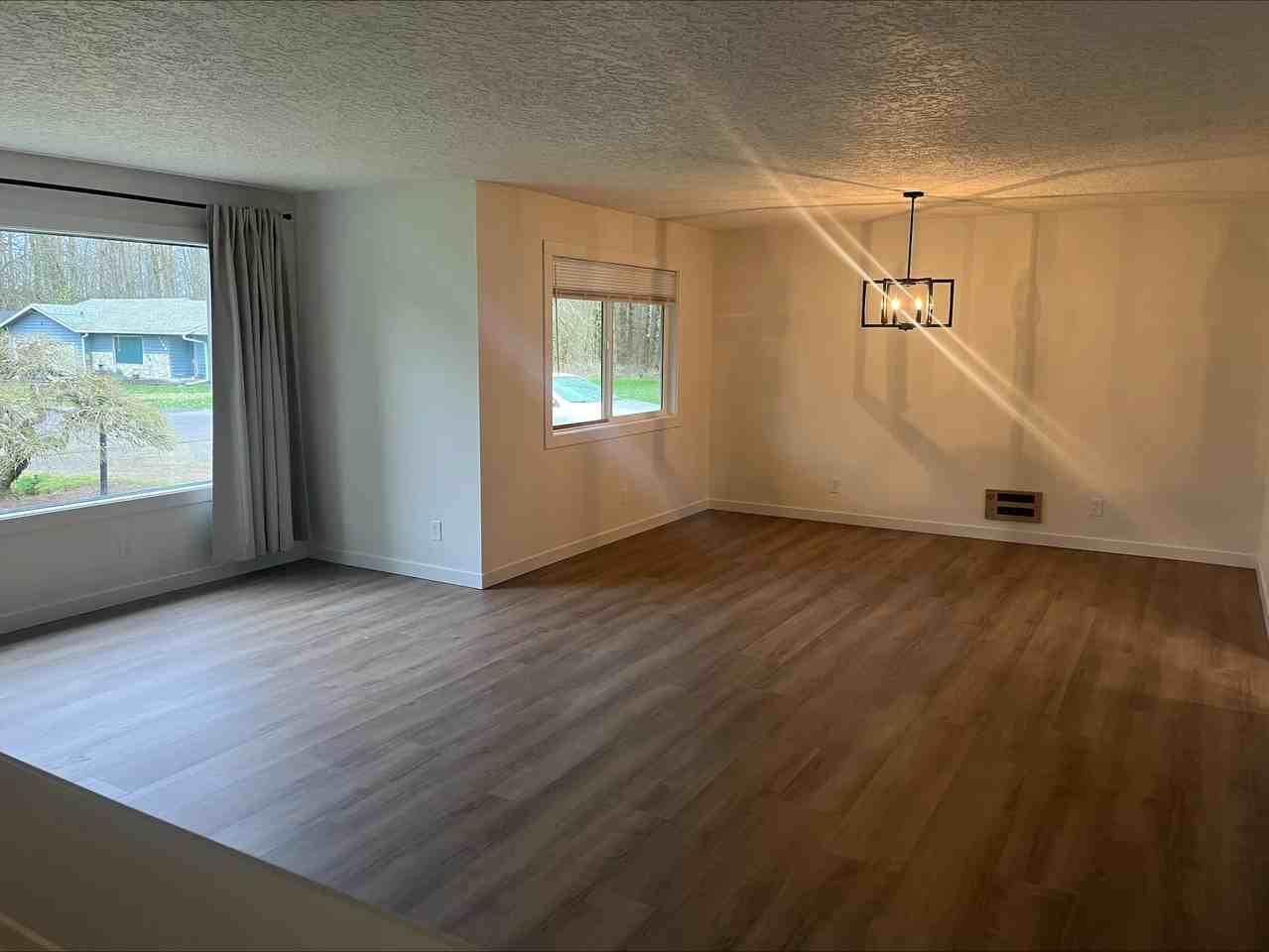 200 Sw 12th Ave - Photo 4 of 9