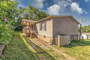 featured image of 714 Baldwin Ave