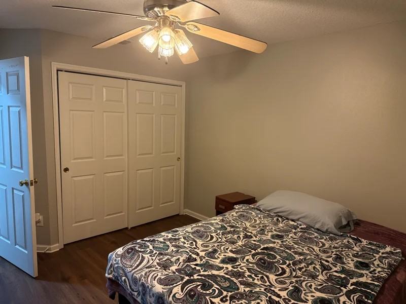 1 Hunters Creek Blvd - Photo 4 of 7