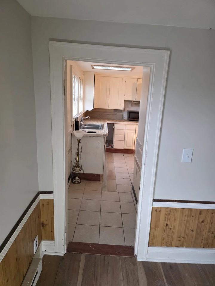 75 Ashland St #D - Photo 2 of 10