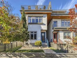 featured image of 606B Hume St