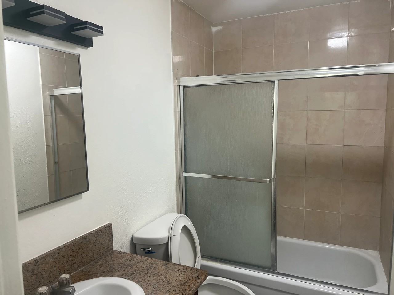 5125 Bandera St #E - Photo 5 of 7