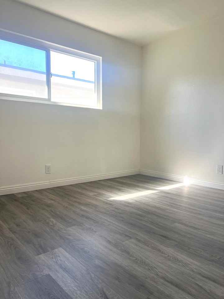 5125 Bandera St #E - Photo 7 of 7