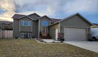 featured image of 737 Copperfield Dr