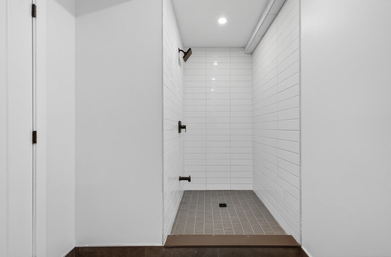 8506 Rue de Marseille - Photo 6 of 18