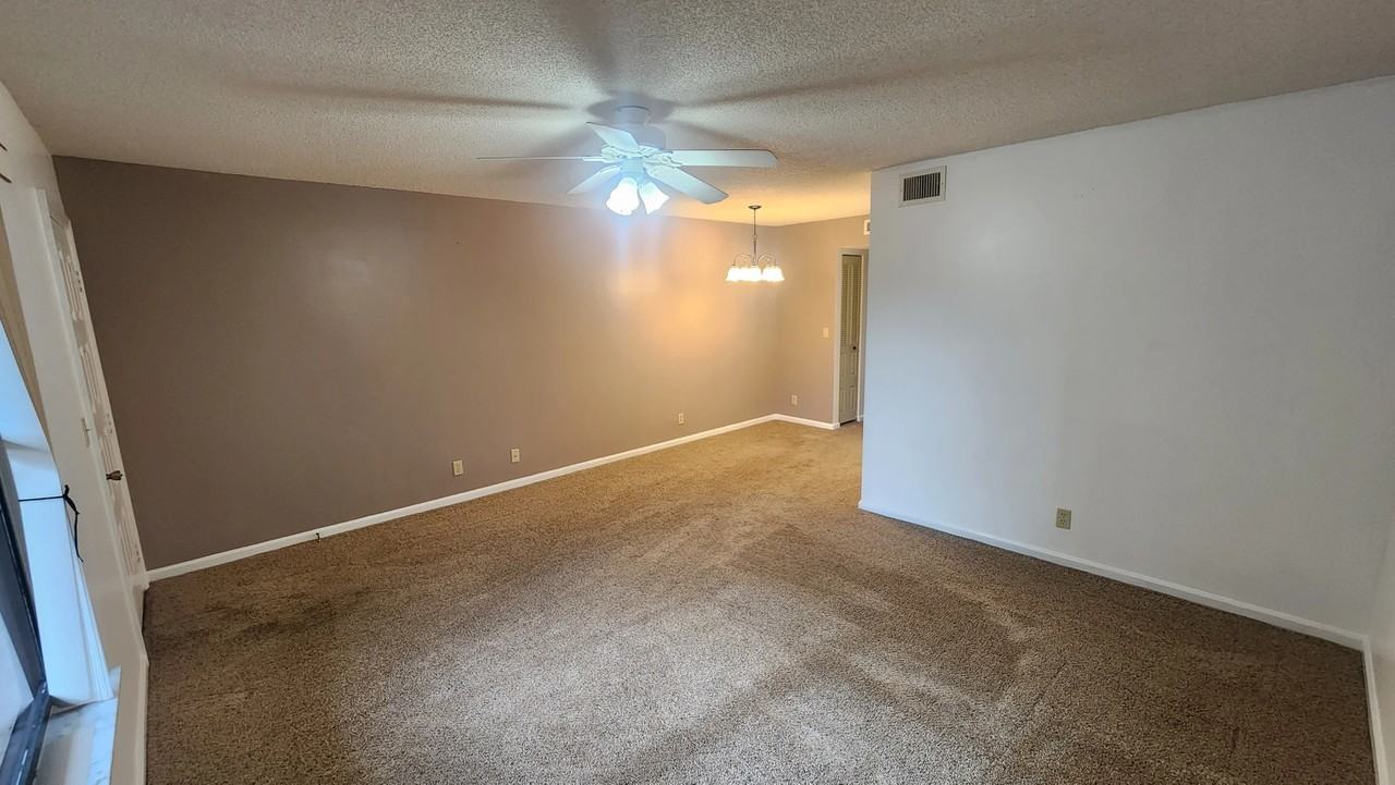 911 Sw S River Drive #104 - Photo 2 of 10