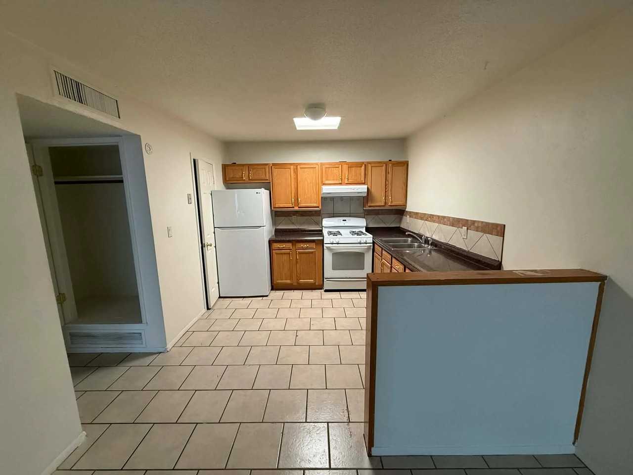 5425 E 30th St #3 - Photo 5 of 15