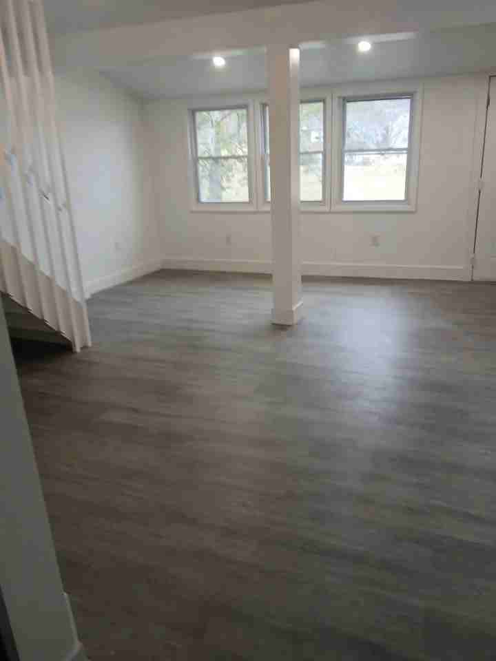 110 Tuthill Rd - Photo 3 of 20