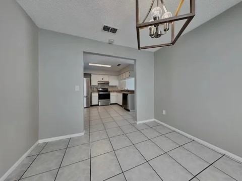 2365 Coolridge Dr - Photo 5 of 14