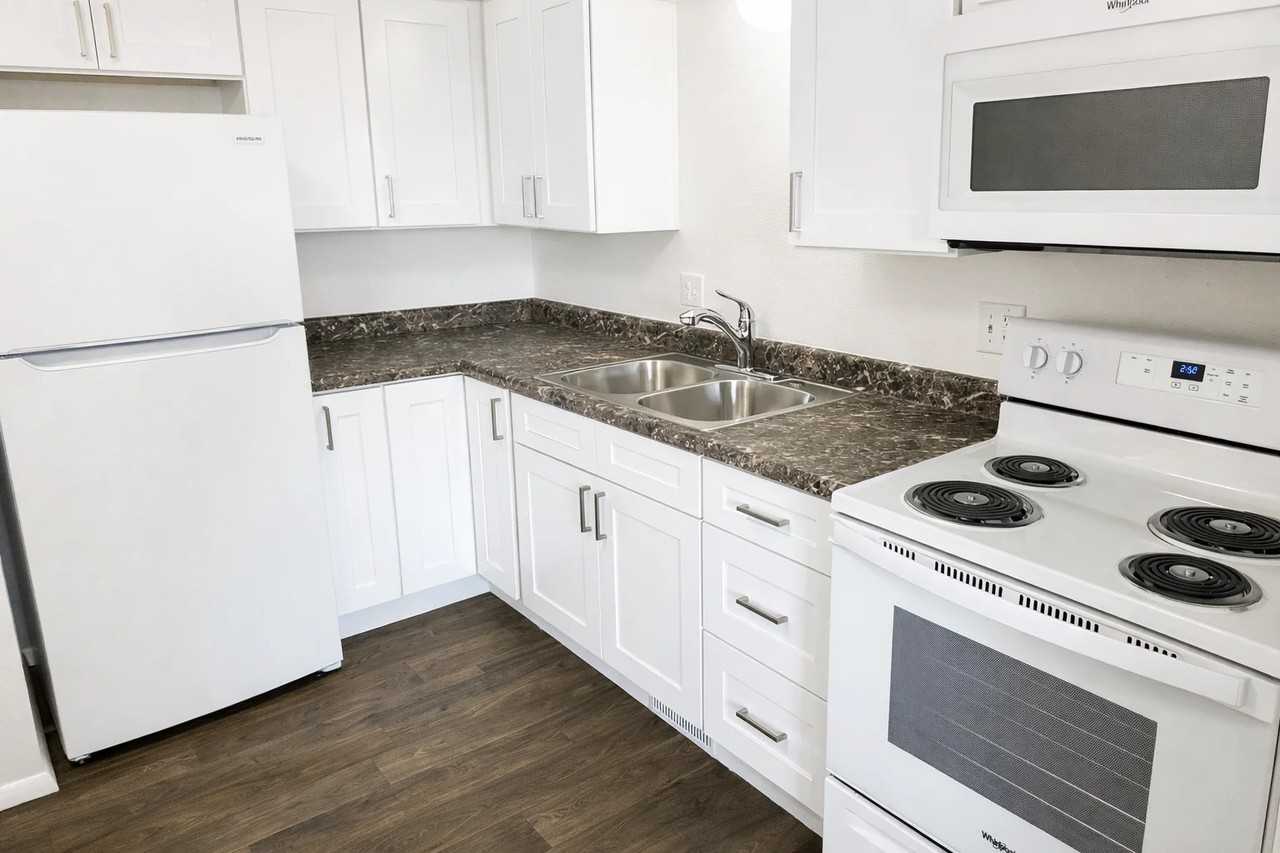 2519 S St #11 - Photo 2 of 14