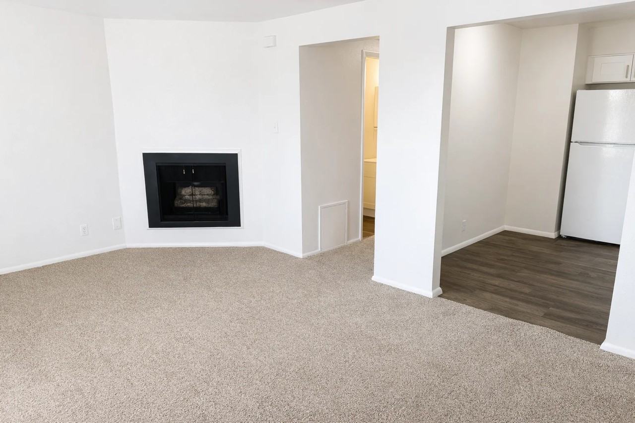 2519 S St #11 - Photo 5 of 14