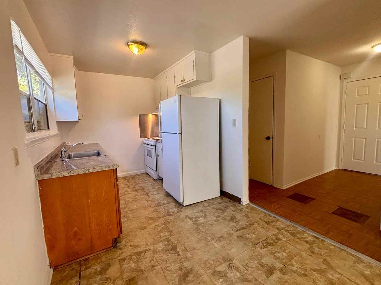 8522 Macarthur Blvd #A - Photo 6 of 14