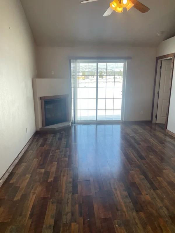 1429 11th St W - Photo 4 of 16