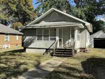 135 Chandler Blvd - Photo 1 of 1