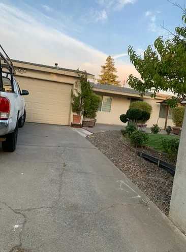 7337 Dave St - Photo 2 of 18