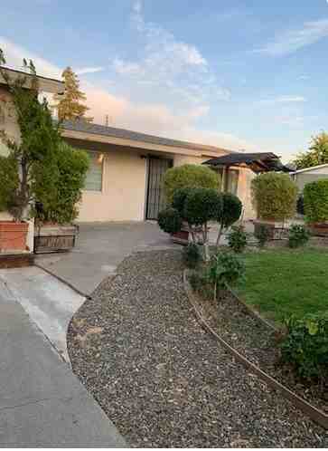 7337 Dave St - Photo 5 of 18