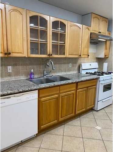 7337 Dave St - Photo 7 of 18