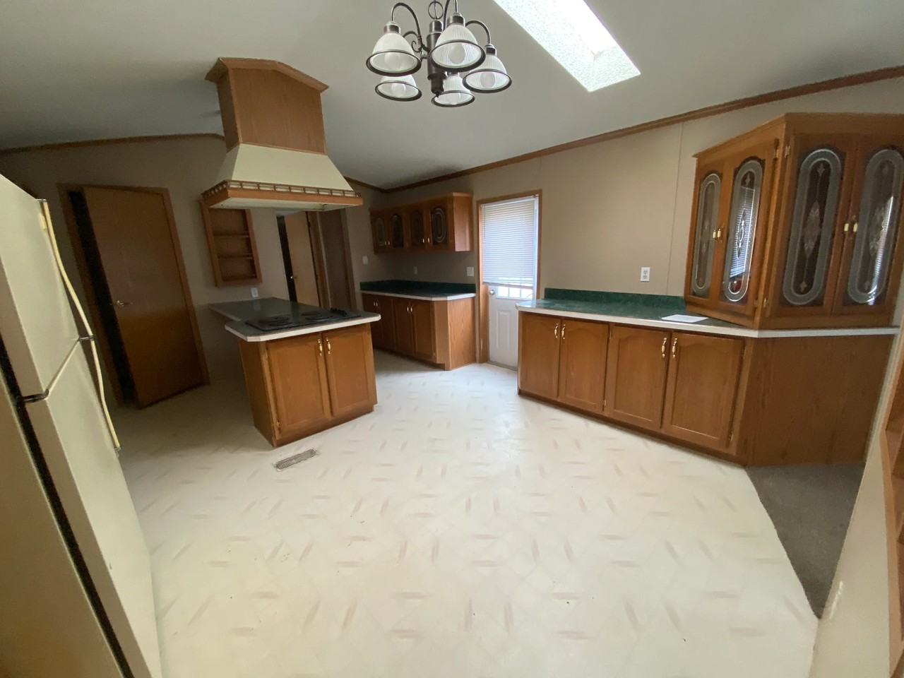 4184 Bickel St - Photo 3 of 8