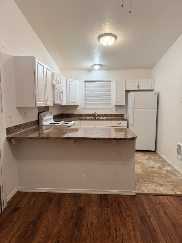 9709 11th Avenue Ct E #9711 - Photo 3 of 7